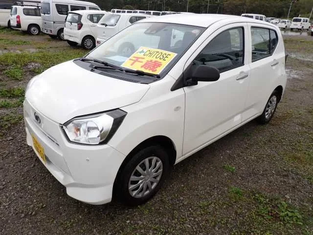 Daihatsu Mira e:S LA360S 2021